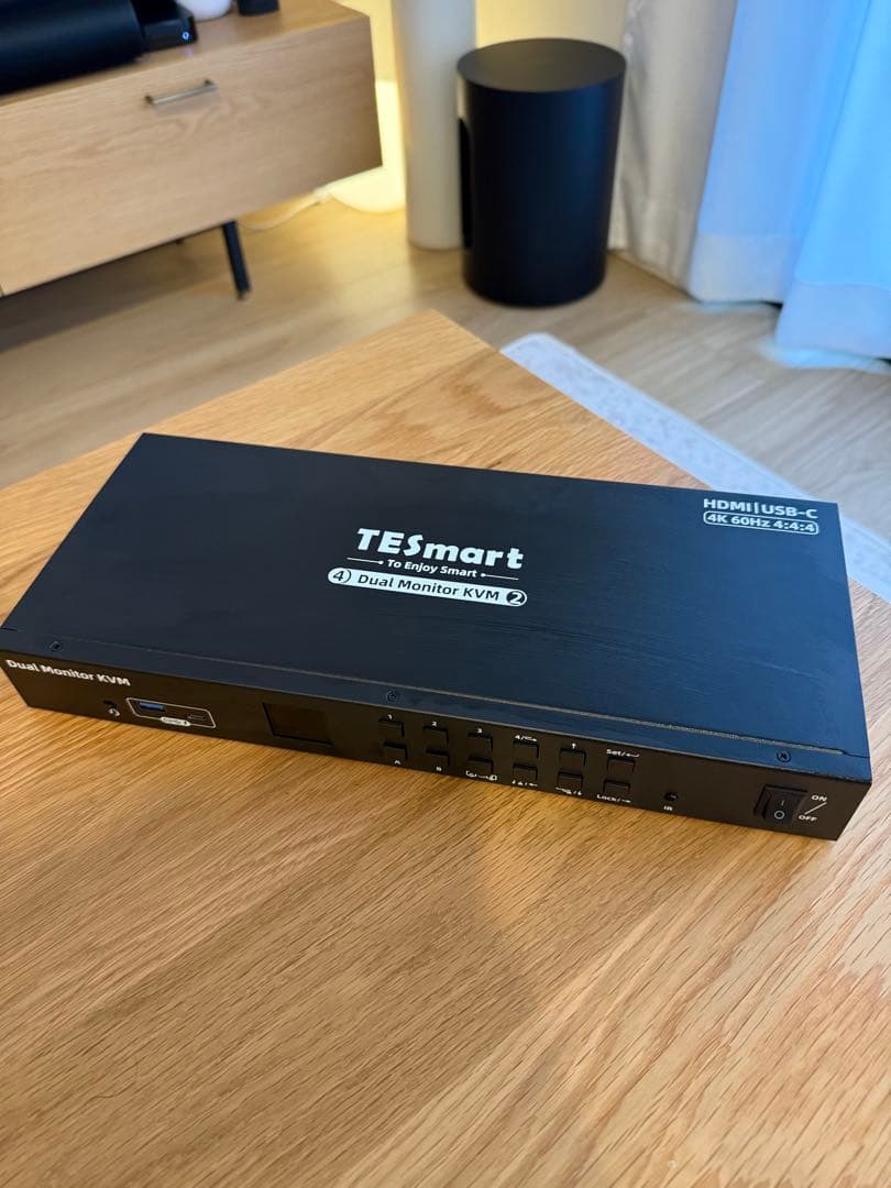 TESmart KVMスイッチ USB-C+HDMI 4入力2出力