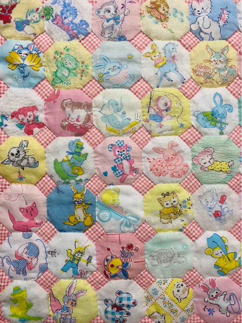 パッチワークキルト　ビンテージのオクタゴンのキルト