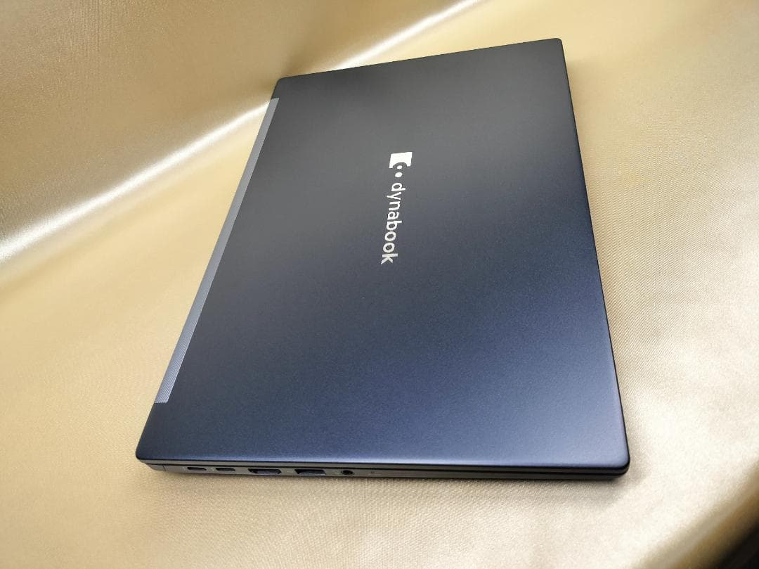 東芝　Dynabook G83/KW　高性能　2023年モデル(K-208)