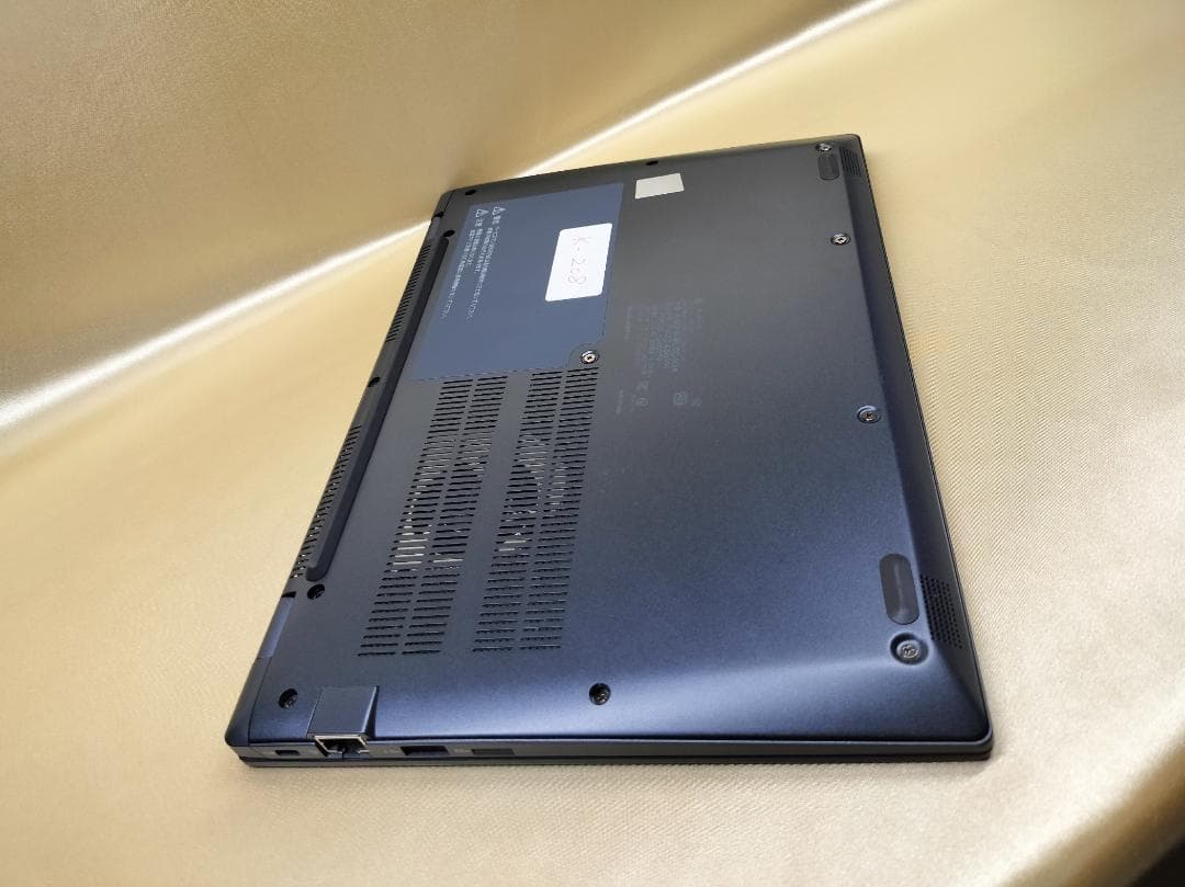 東芝　Dynabook G83/KW　高性能　2023年モデル(K-208)