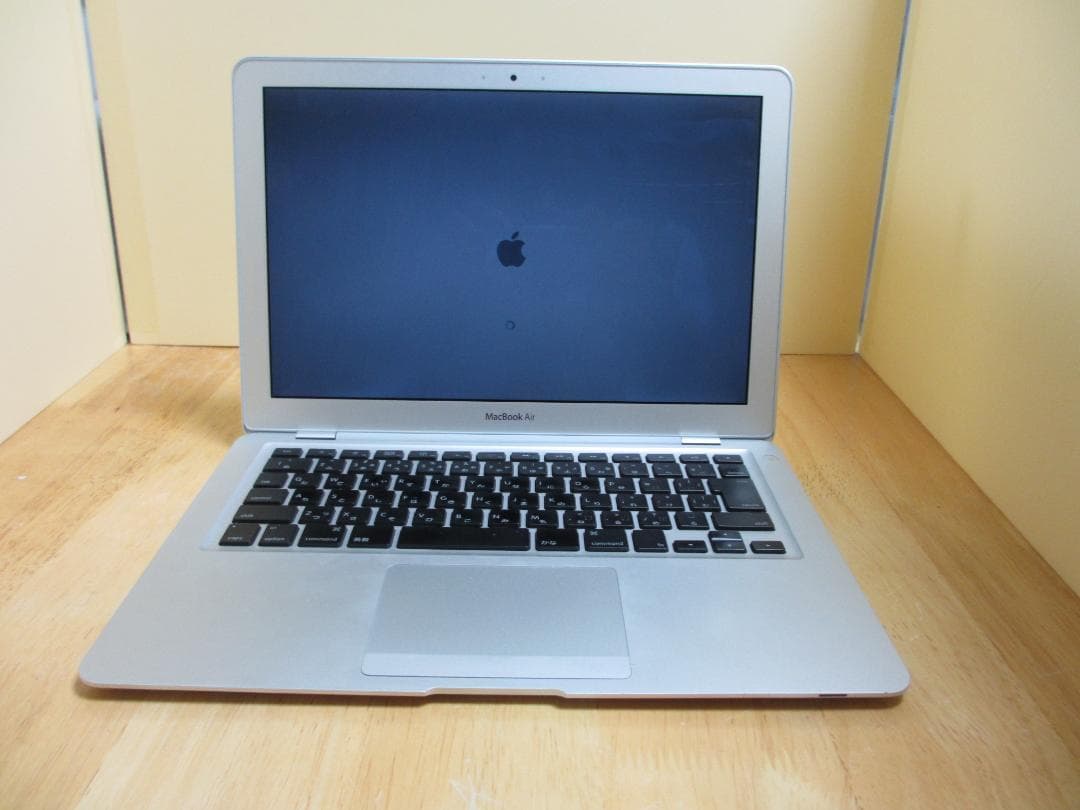 MacBook本体 MacBook air 13 A1237