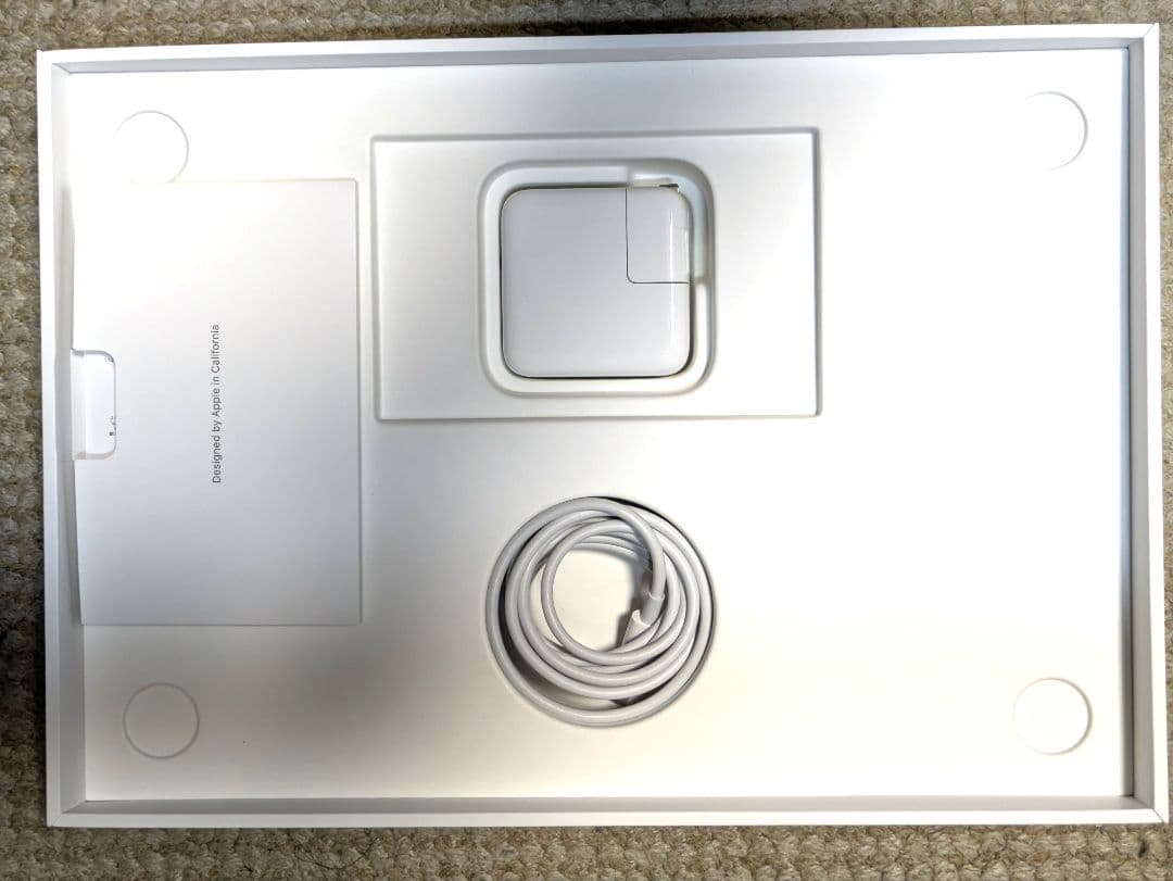 Apple MacBook Air（A2337）