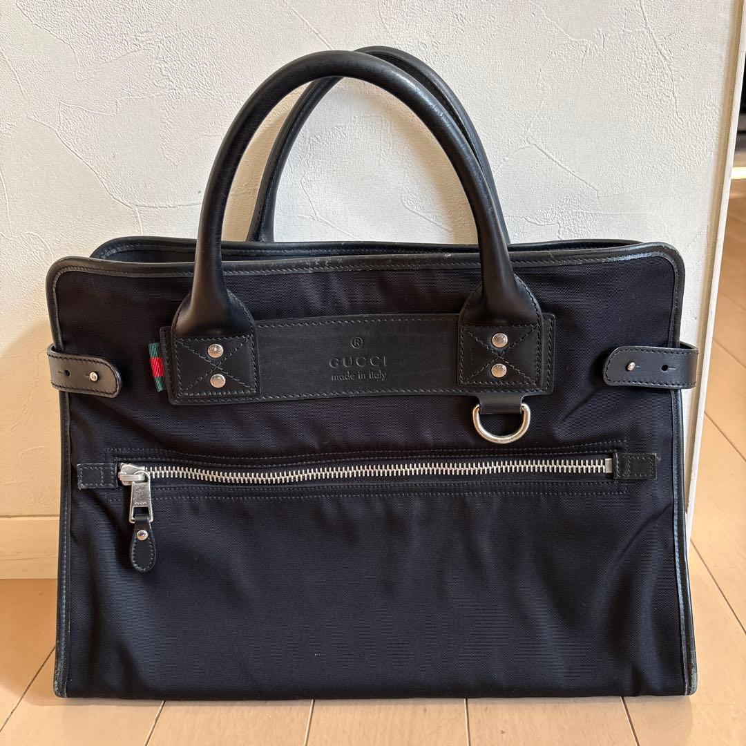 グッチ　ビジネスバッグ　シェリーライン