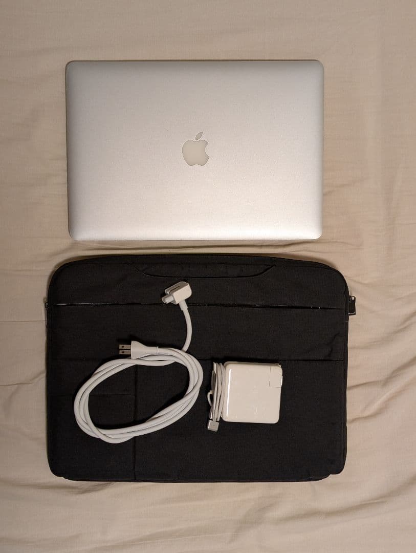 Apple MacBook Pro シルバー2013 retina 15inch