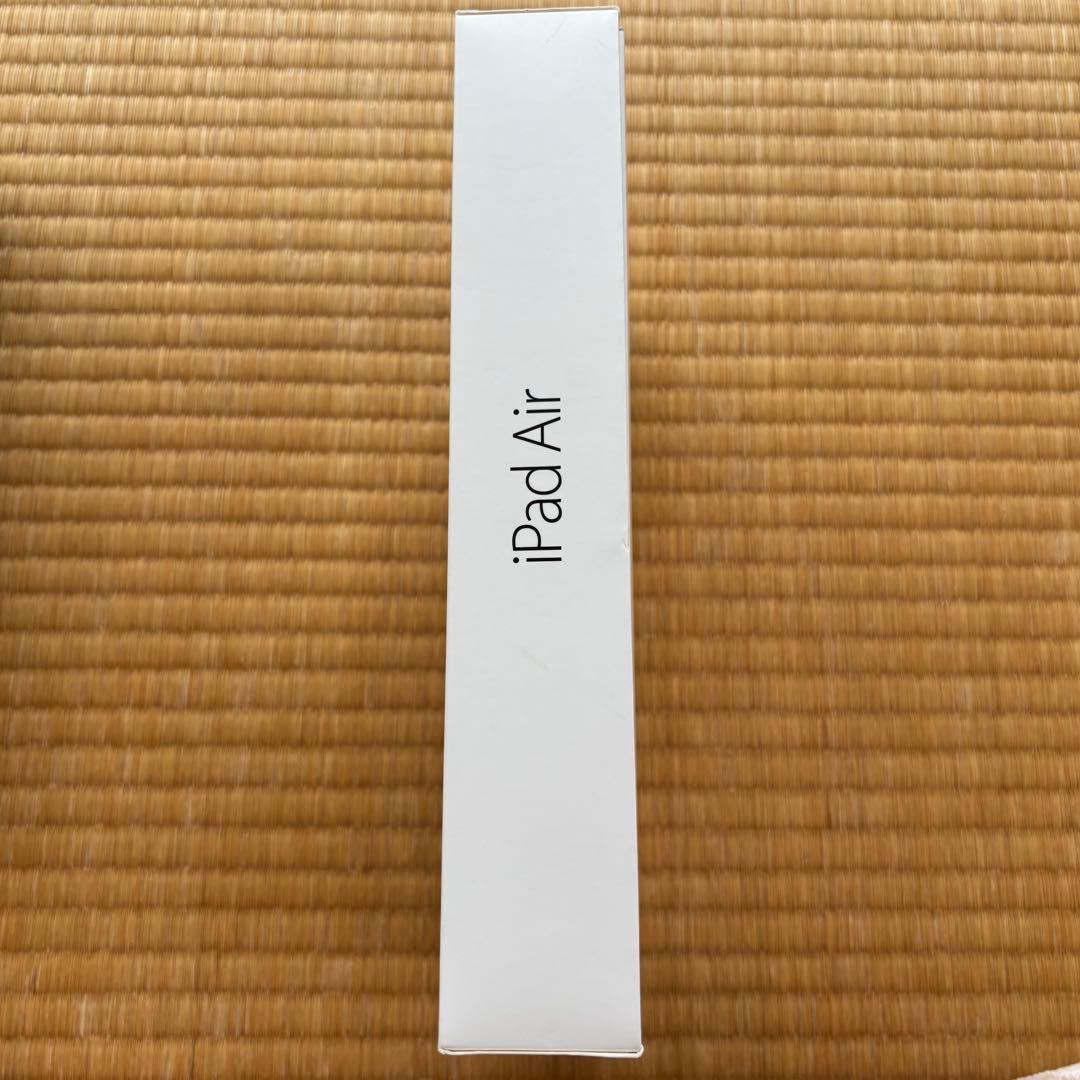 iPad Air 16GB Wi-Fiモデル シルバー 箱 、 アダプター 付