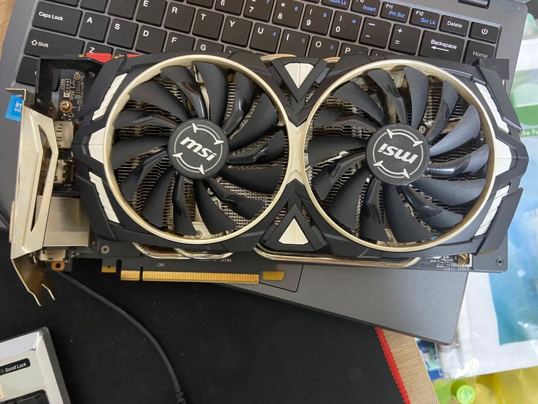 GeForce GTX1070 ARMOR 8G グラボ　グラフィックスボード