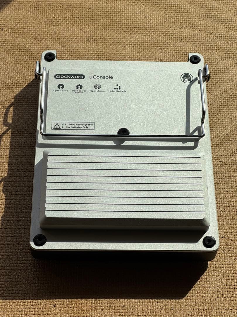 ミニPC ClockworkPi uConsole Linux portable PC