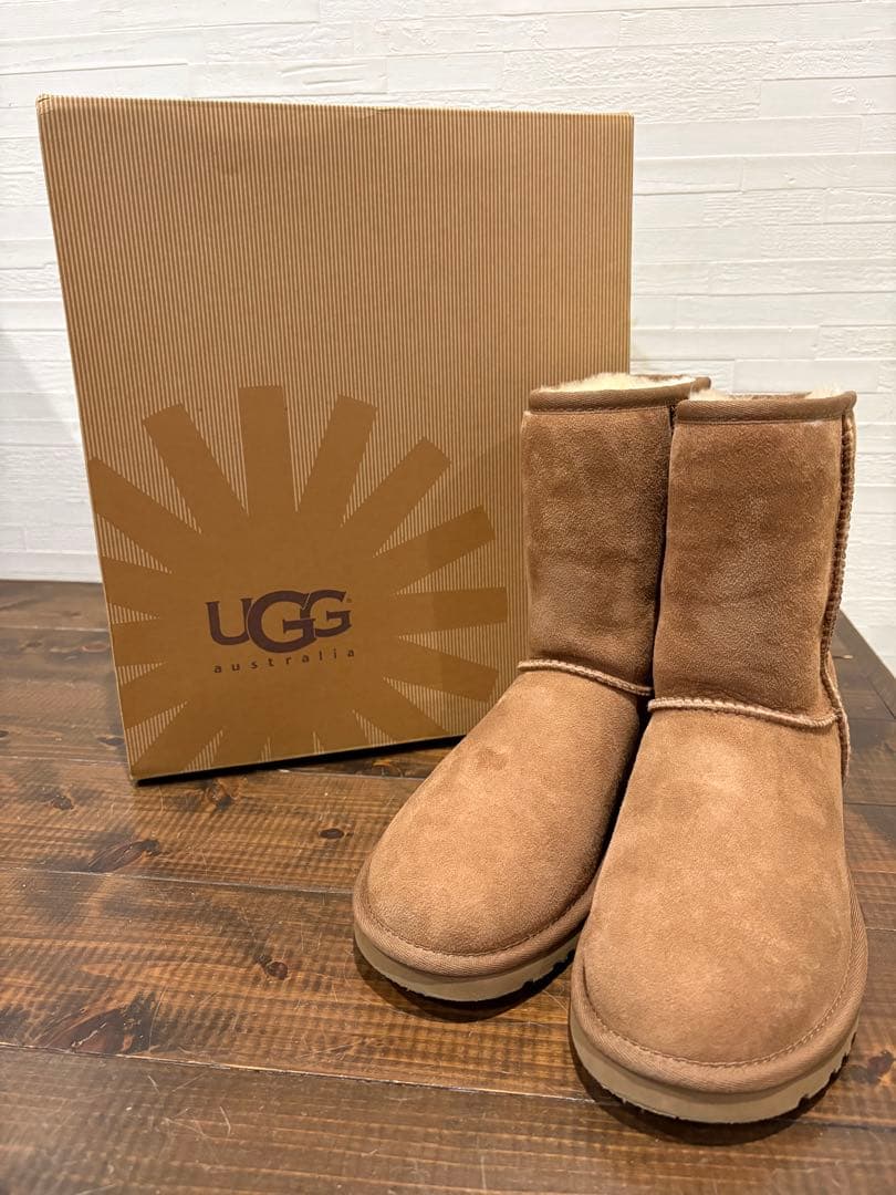 【新品未使用】UGG アグ ムートンブーツ　W CLASSIC SHORT 7