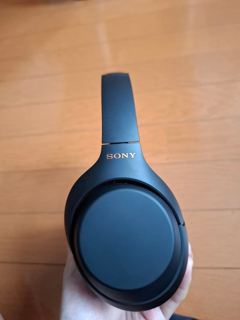 Sony WH-1000XM4（ブラック）ワイヤレスヘッドホン