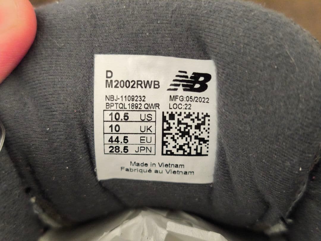 new balance ニューバランス スニーカー M2002RWB 28.5