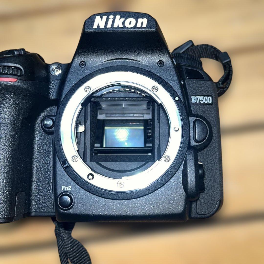 Nikon D7500 18-140 VR Kit 一眼レフ