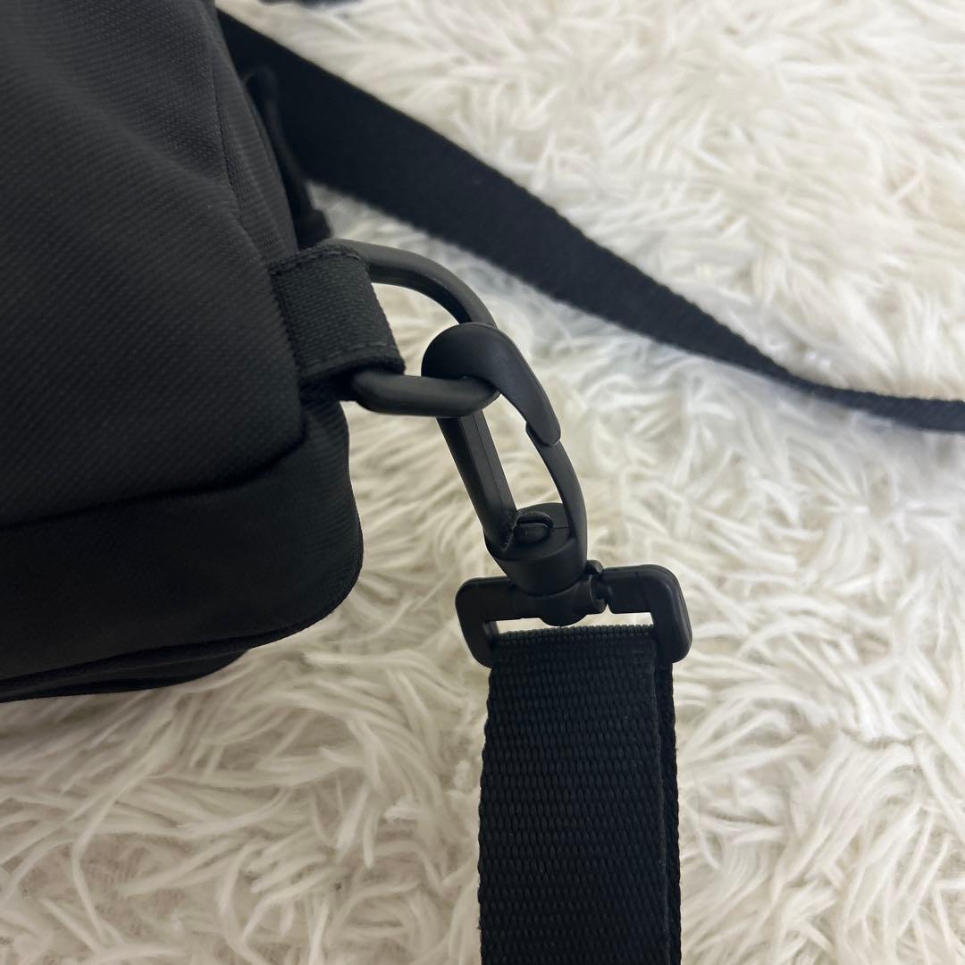 Balenciaga バレンシアガ ボディバッグ　クロスボディ　ウエストポーチ