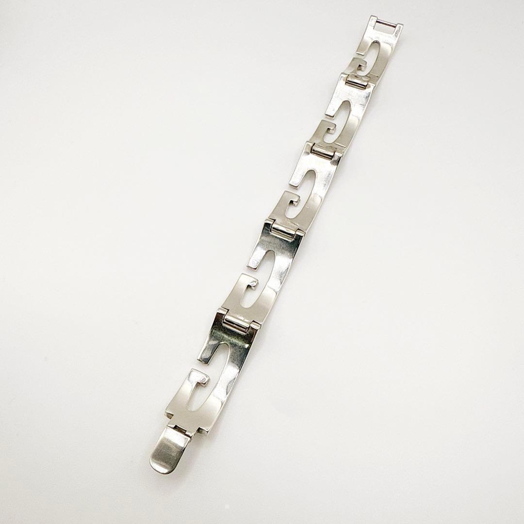 2515-3 人気✨GUCCI ブレスレット　バングル　カットアウトG