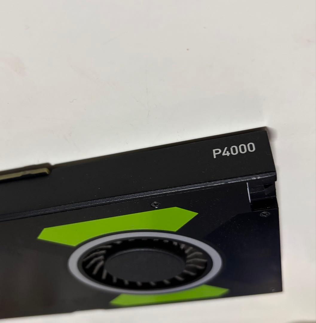 Quadro P4000 グラフィックボード