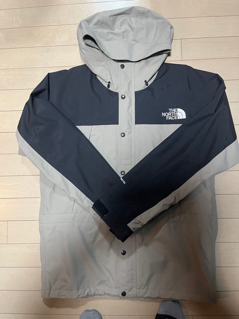 ⭐︎狐⭐︎ ノースフェイス　マウンテンライトジャケット　XL