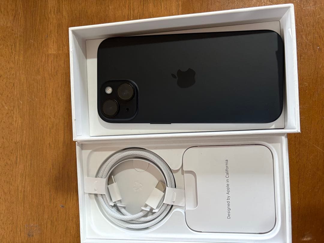 付属品全て有り iPhone15 128GB ブラック SIMフリー