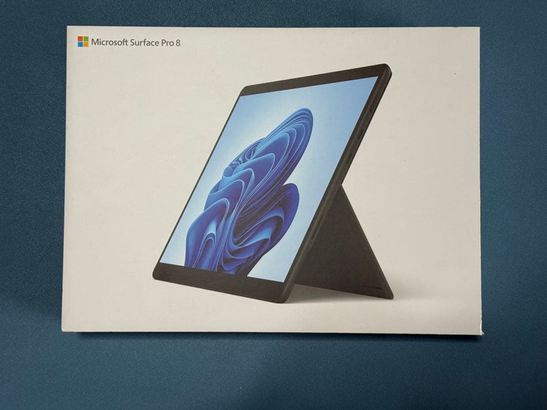 Microsoft Surface Pro 8 本体　corei5 RAM8GB
