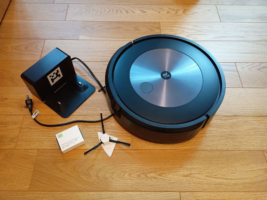 iRobot　アイロボット　ルンバ j7 ロボット掃除機 (国内正規品)