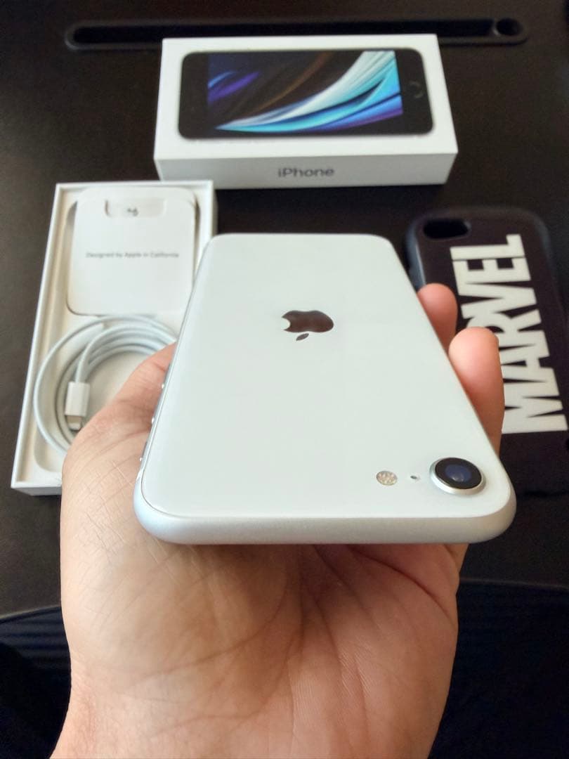 スマートフォン本体 Iphone SE 2020