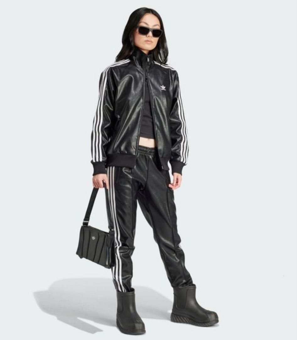 希少✨アディダス オリジナルス プレミアム フェイクレザー トラックパンツ