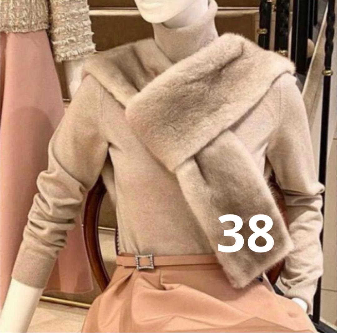 フォクシー　カシミヤ100% タートルネックセーター　38 ベージュ