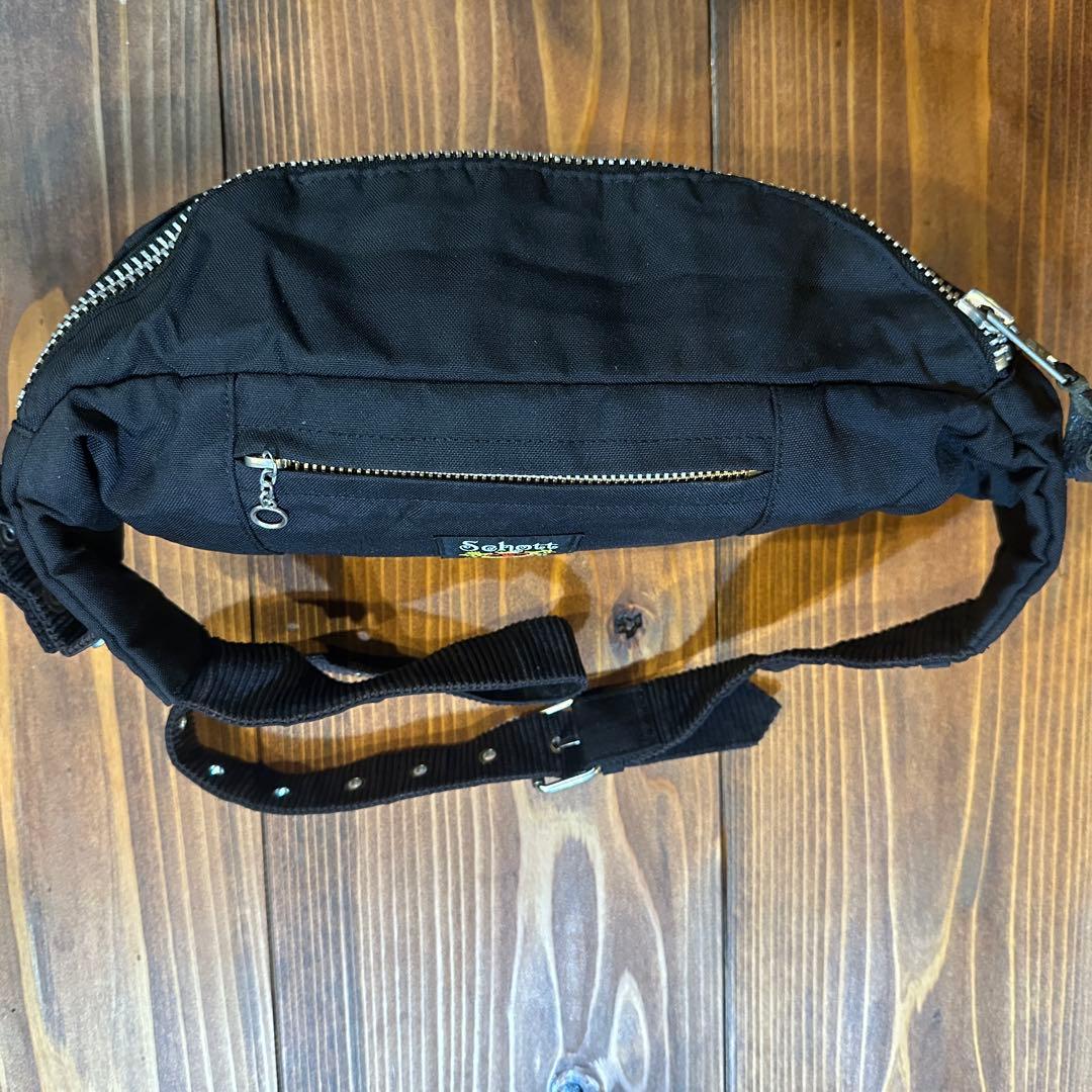 schottキルティング ボディバッグ ブラック