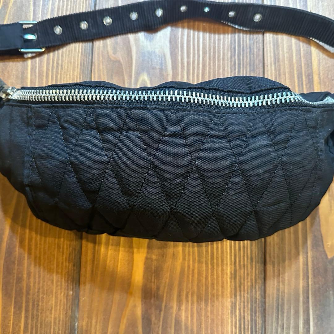 schottキルティング ボディバッグ ブラック