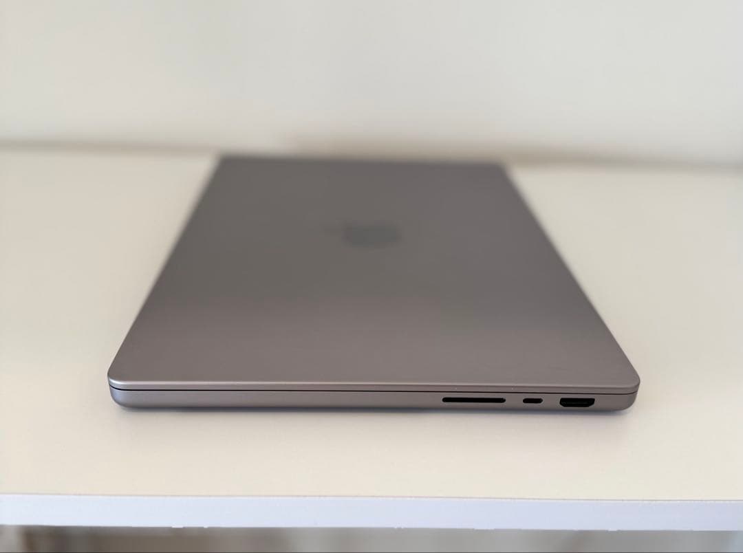 セール中 美品 Macbook Pro 2021 16インチ 新バッテリー