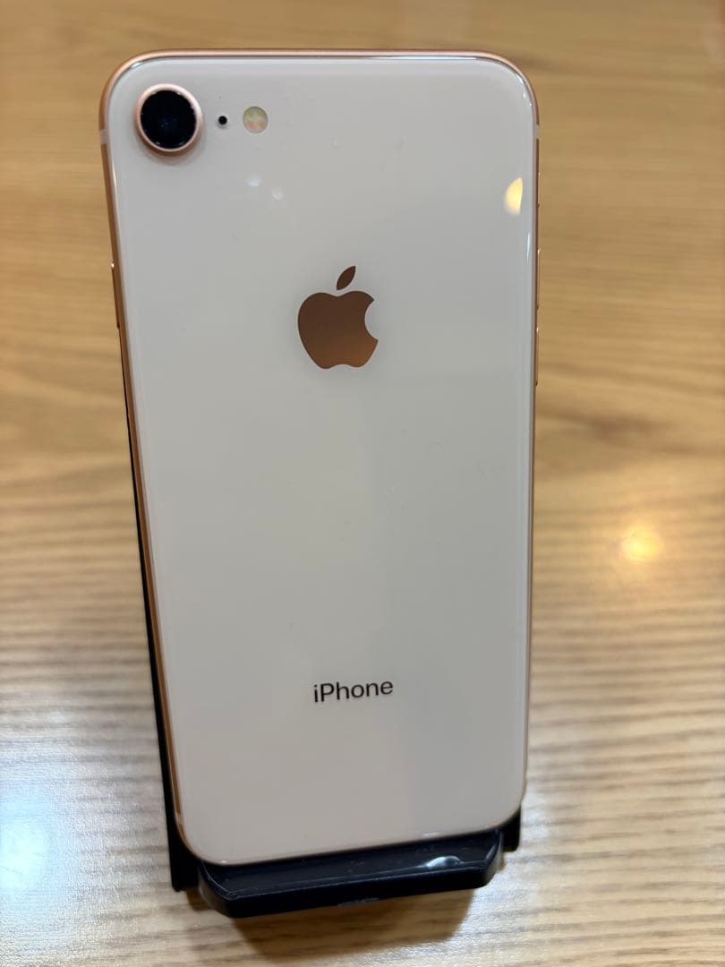 iPhone 8 ゴールド 64GB SIMフリー 機能不良無 画面割れ有
