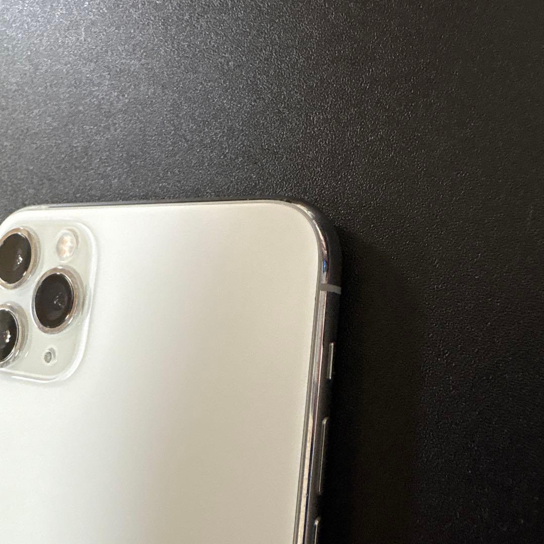 iPhone11pro max シルバー