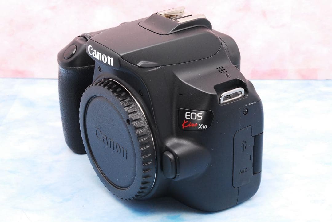 キャノン Kiss X10★一眼レフカメラ★スマホ転送OK★高性能Wレンズ