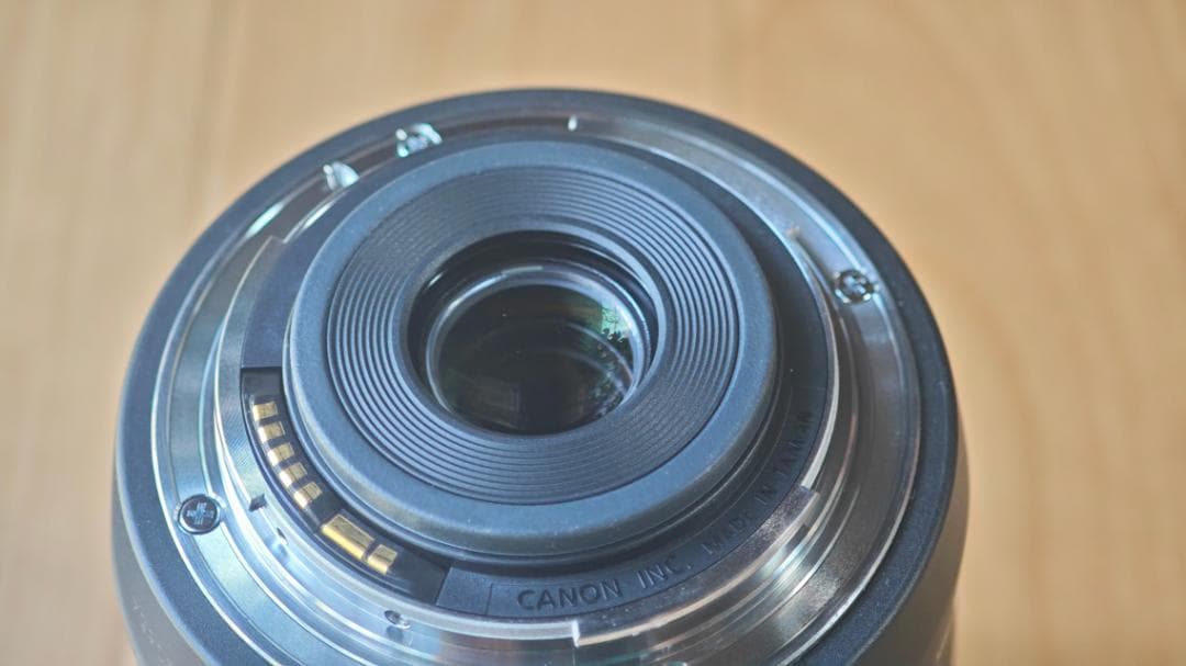 値下げ中　Canon EF-S 18-135mm レンズ フードセット