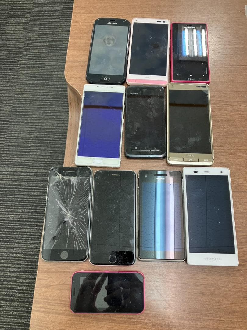 【C】スマホ　iPhoneなど　おまとめ　計１１台　動作未確認　ジャンク