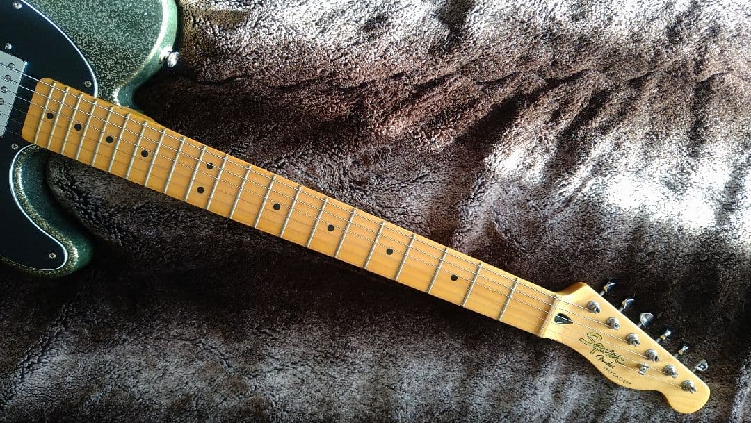 SQUIER　テレキャスター SCANDAL HARUNA スカル柄