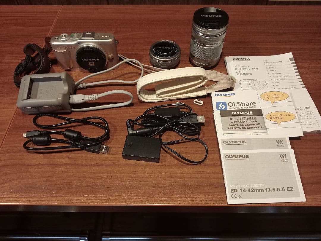 OLYMPUS　pen E-PL10