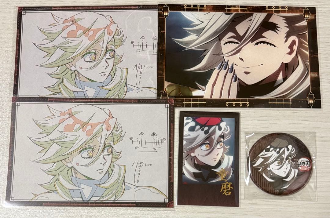 鬼滅の刃 お楽しみくじ チェキ風ブロマイド 缶バッジ おすそ分け 童磨