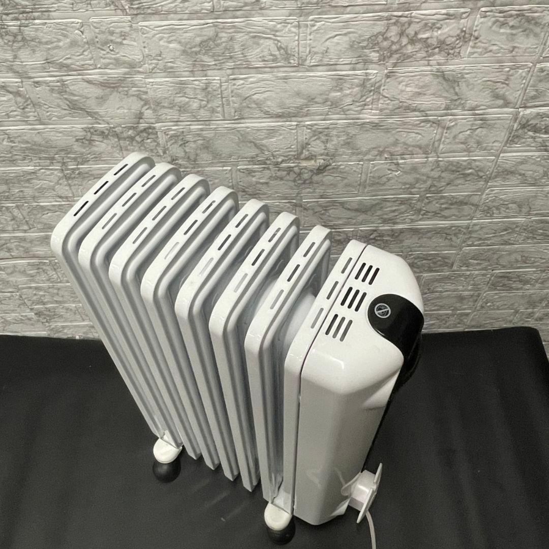 689 美品 デロンギ オイルヒーター JRE0812 送料無料