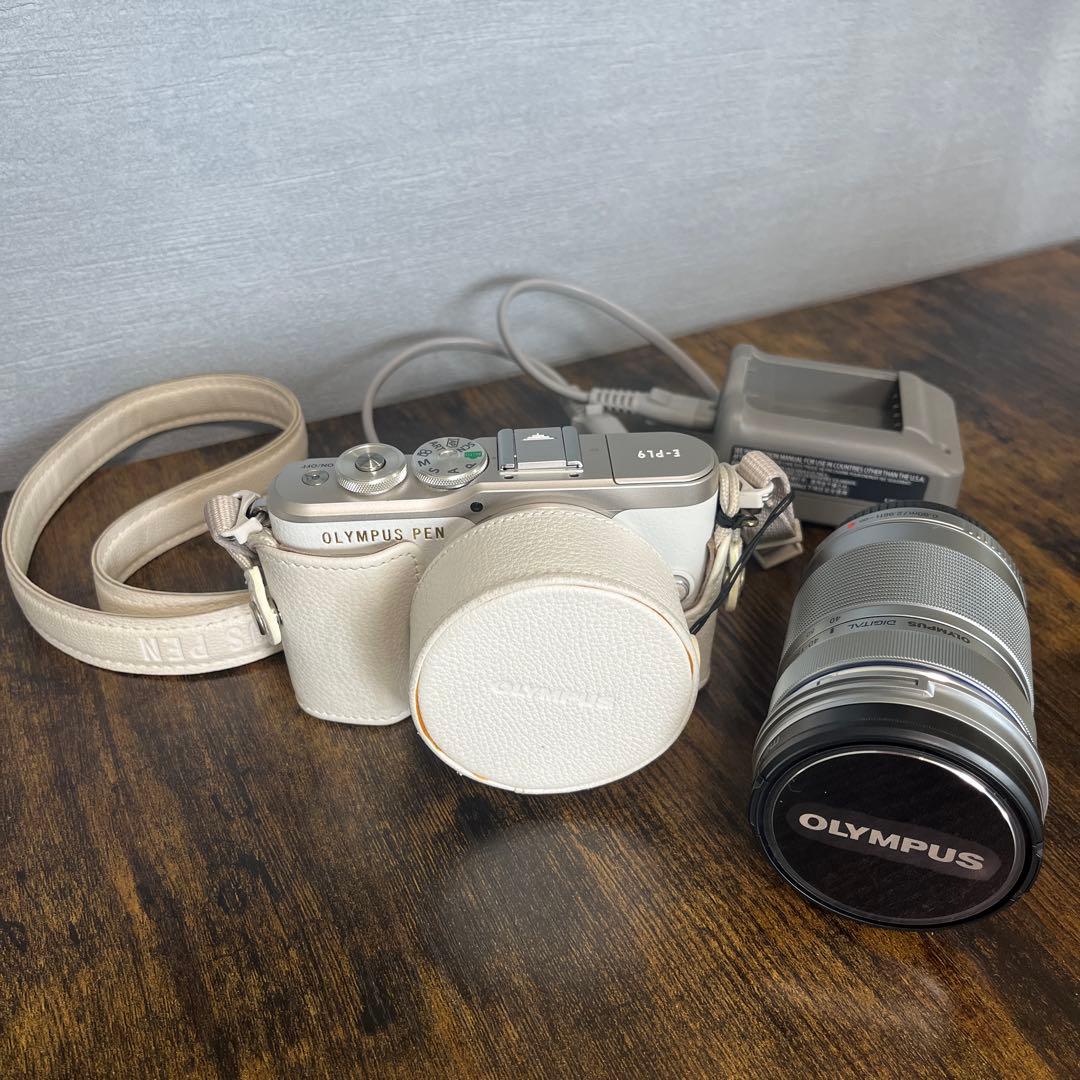 【美品】OLYMPUS PEN E-PL9 ホワイト 14-42mmレンズ付き