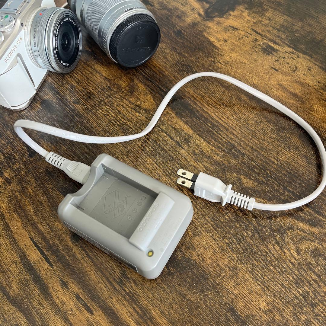 【美品】OLYMPUS PEN E-PL9 ホワイト 14-42mmレンズ付き