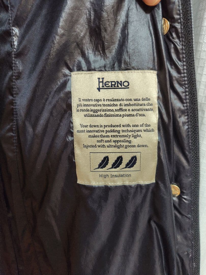 HERNO　ダウンジャケット