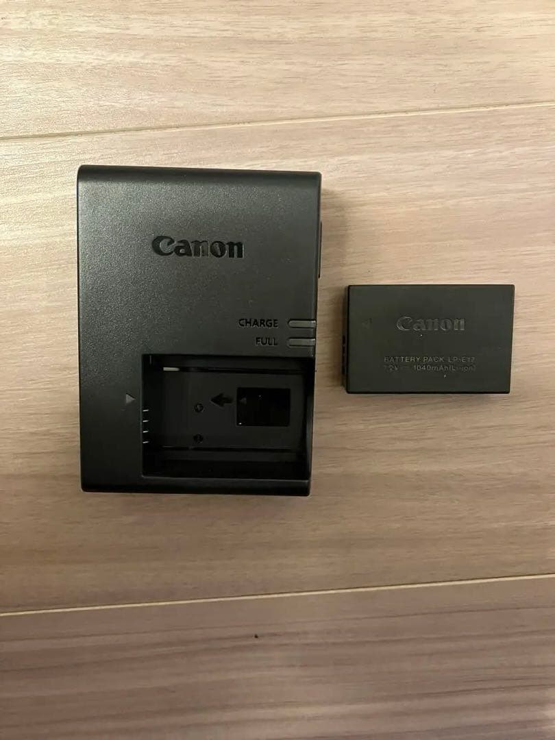 Canon EOS Kiss X9 デジタル一眼レフカメラ ダブルレンズキット