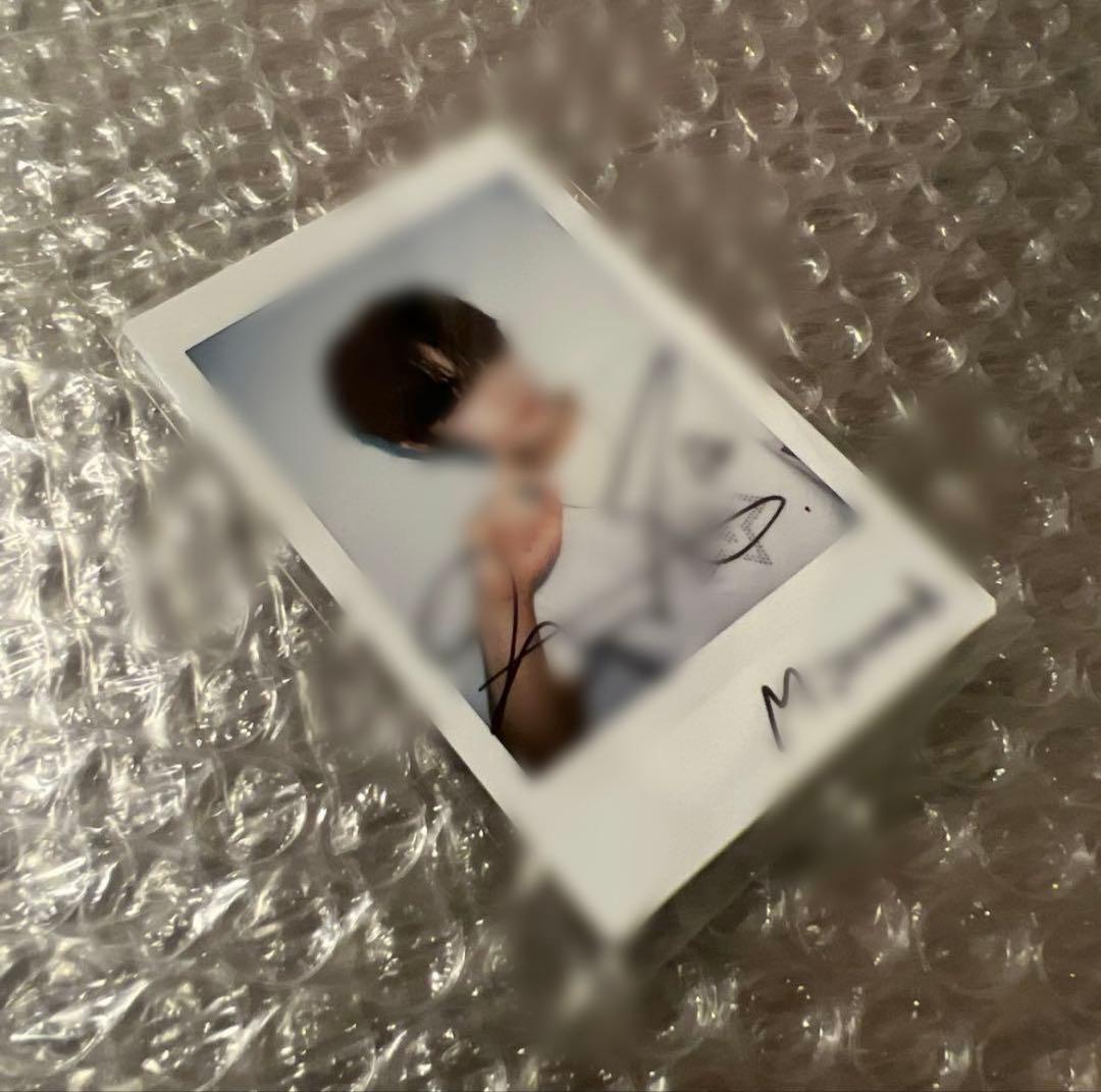 CLOSEYOUREYES クルユア サイン入りポラロイド 本国ヨントン ミヌク