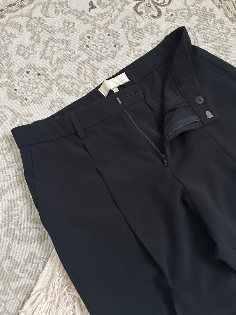 極美品 自由区 ジユウク 洗える セットアップ パンツ スーツ ノーカラー 黒