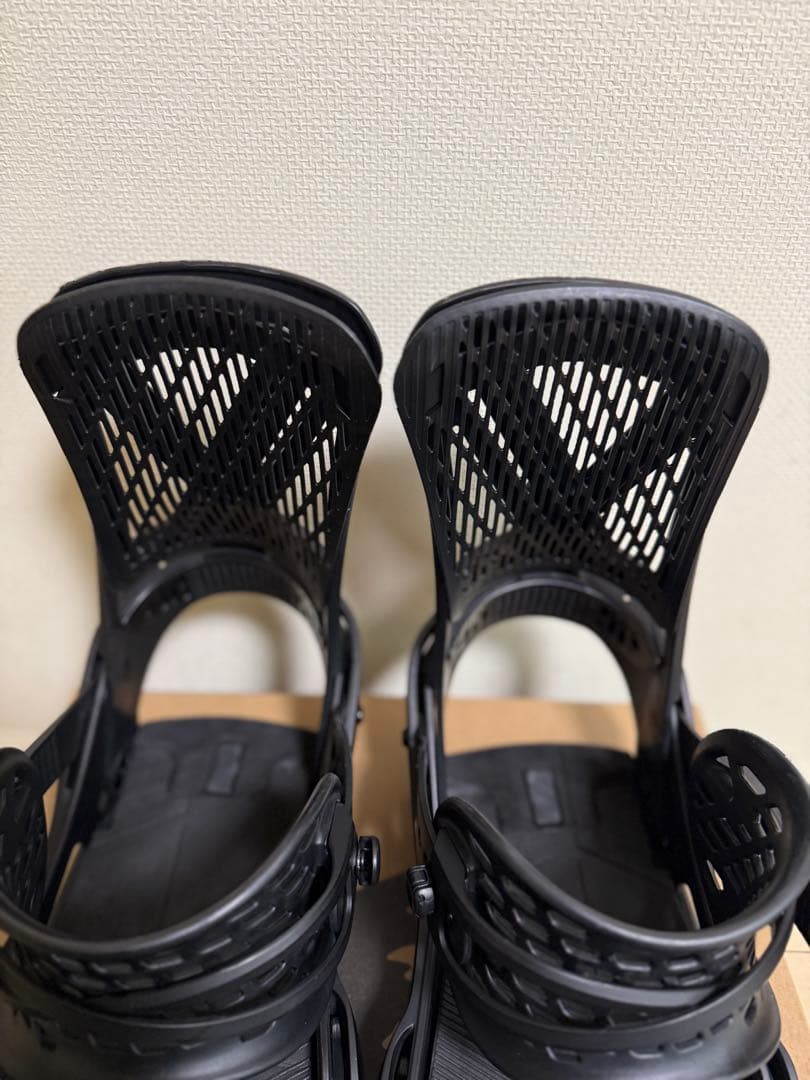 Burton GENESIS Reflex M 23-24 ブラック