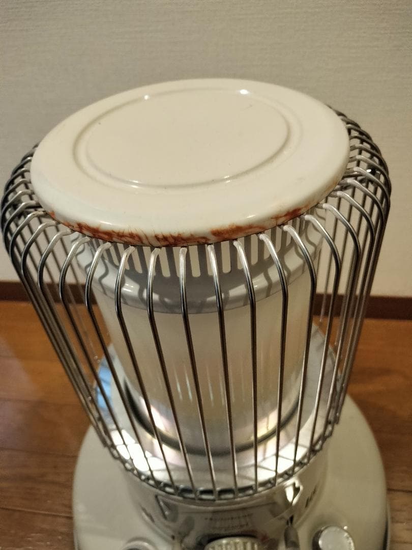 トヨトミ 石油ストーブ レインボー