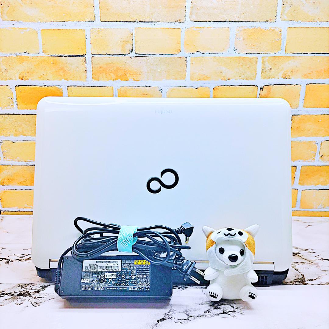 初心者さん向け簡単ノートパソコン❤️爆速SSD❤️メモリ8G✨ハイスぺPC☘️