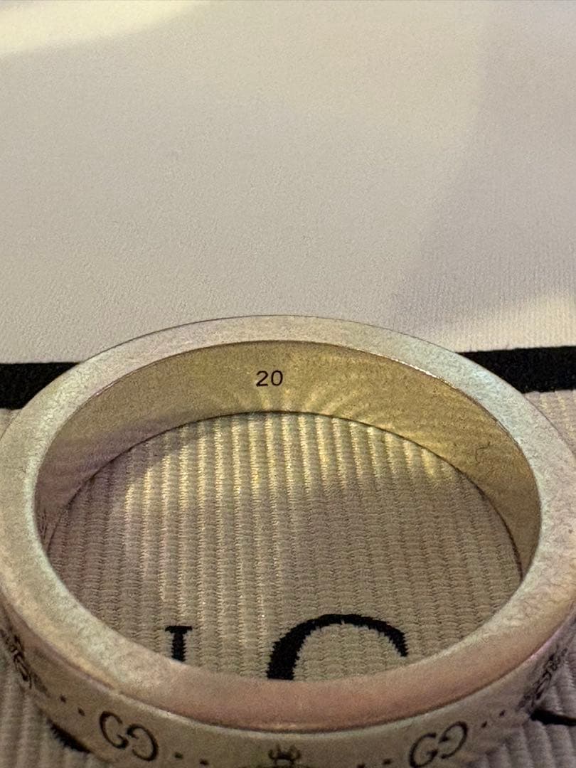 GUCCI ビーリング　silver925 20号
