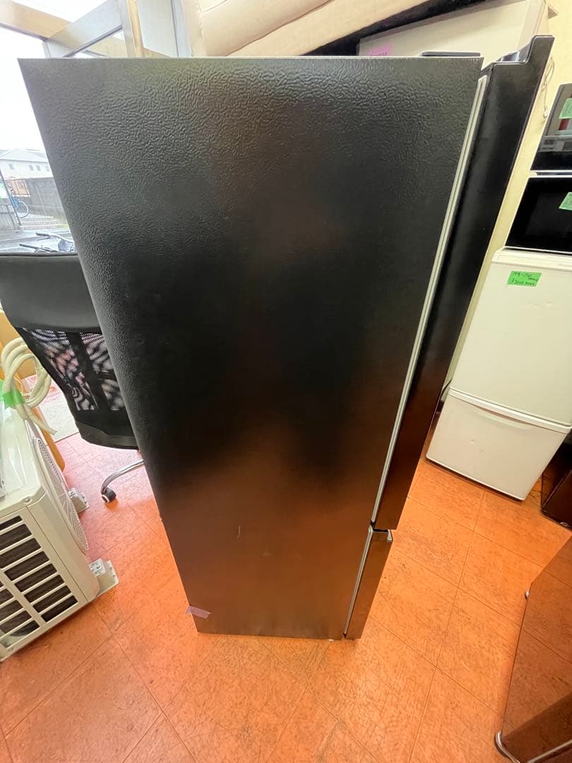 冷蔵庫ハイセンス2022年175L 2ドア　一人暮らし用　送料込み