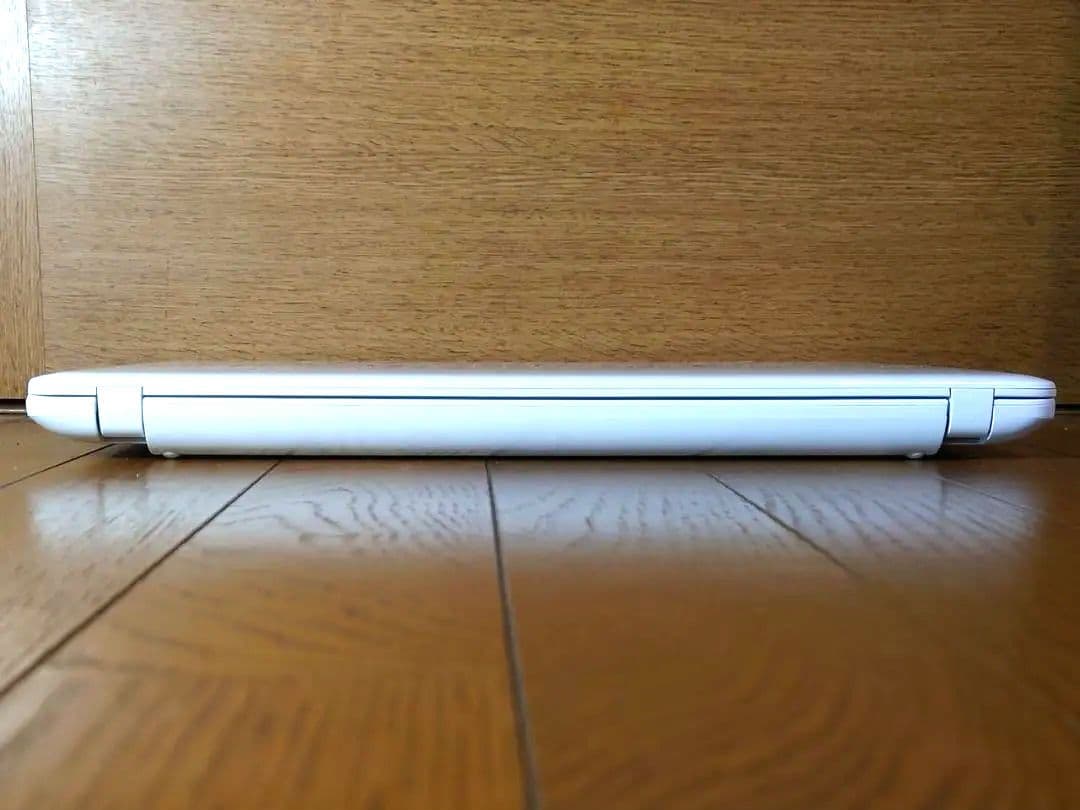 【美品】ASUS VivoBook X540L ホワイト