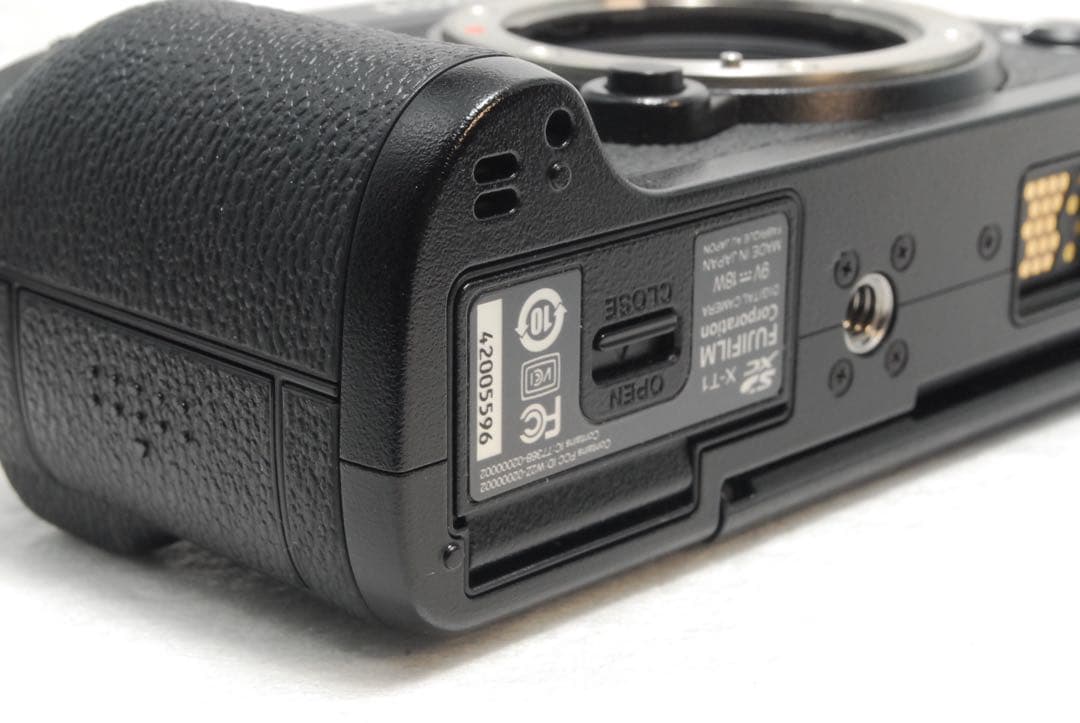 ❤️美品❤️ FUJIFILM X-T1 ❤️ボディ❤️フジフィルム❤️ミラーレス一眼レフ